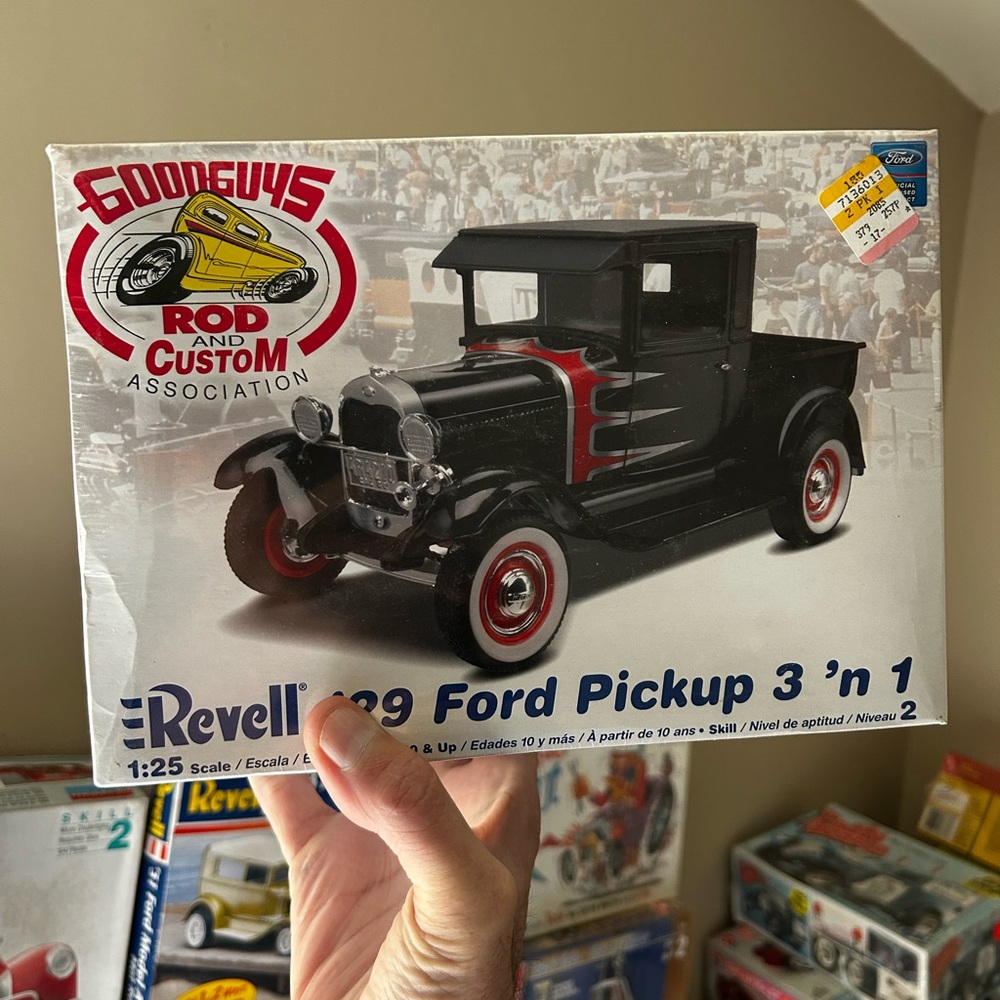 '29 Ford Pickup 3 'n' 1 Model Kit